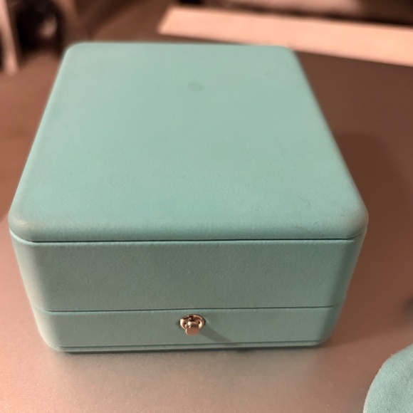 Tiffany & Co. Necklace. Original price $1600. - Picture 3 of 5